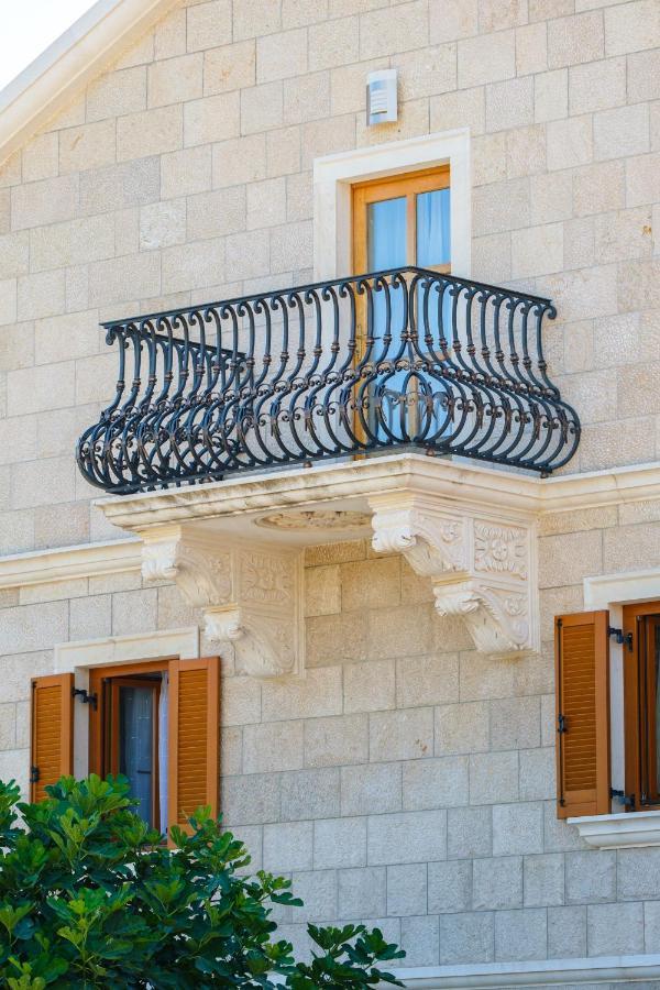 Luxury Stone Villa Nevija 2022 Private Villa Milna  Exterior foto