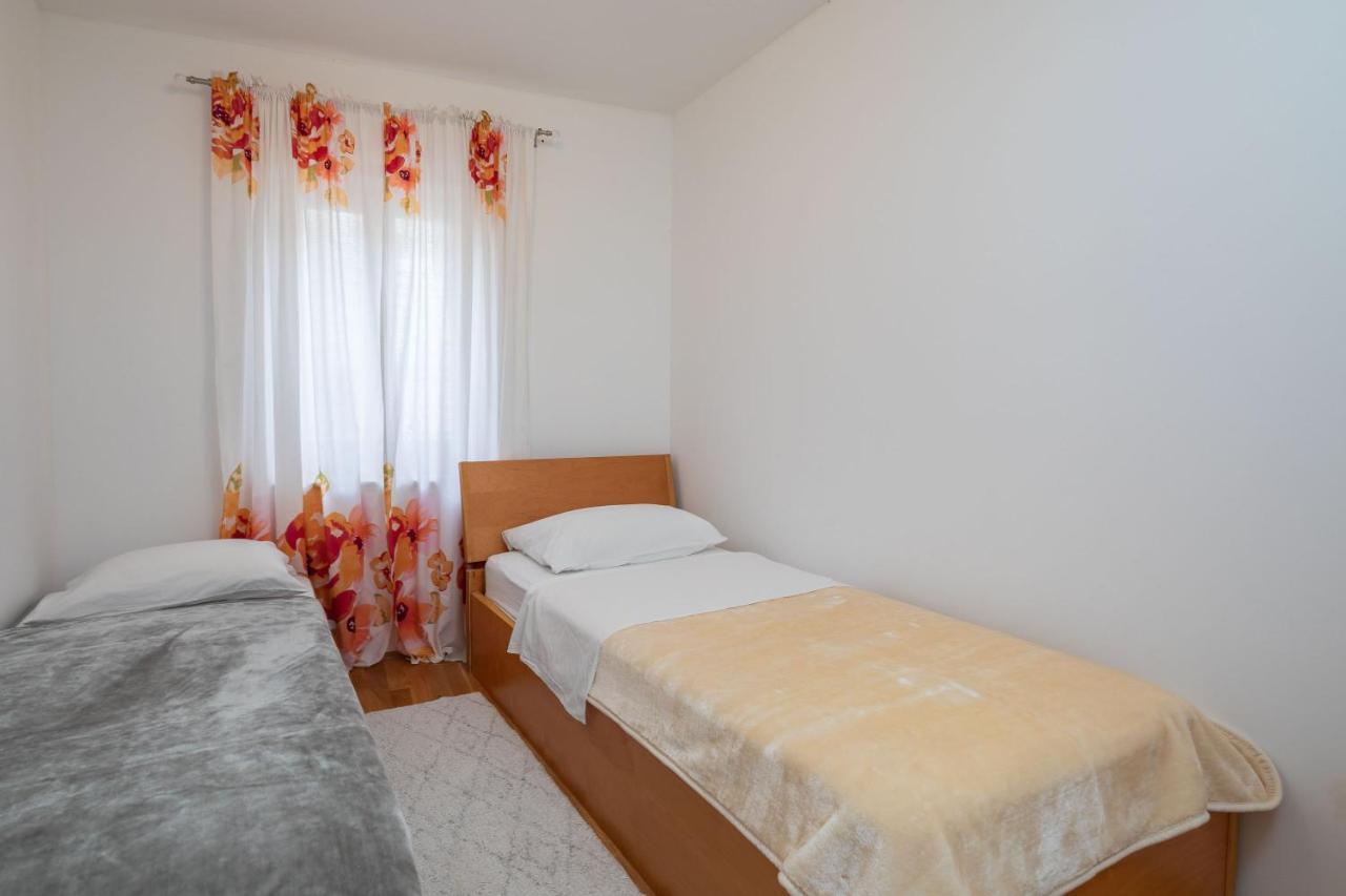 Luxury Stone Villa Nevija 2022 Private Villa Milna  Zimmer foto